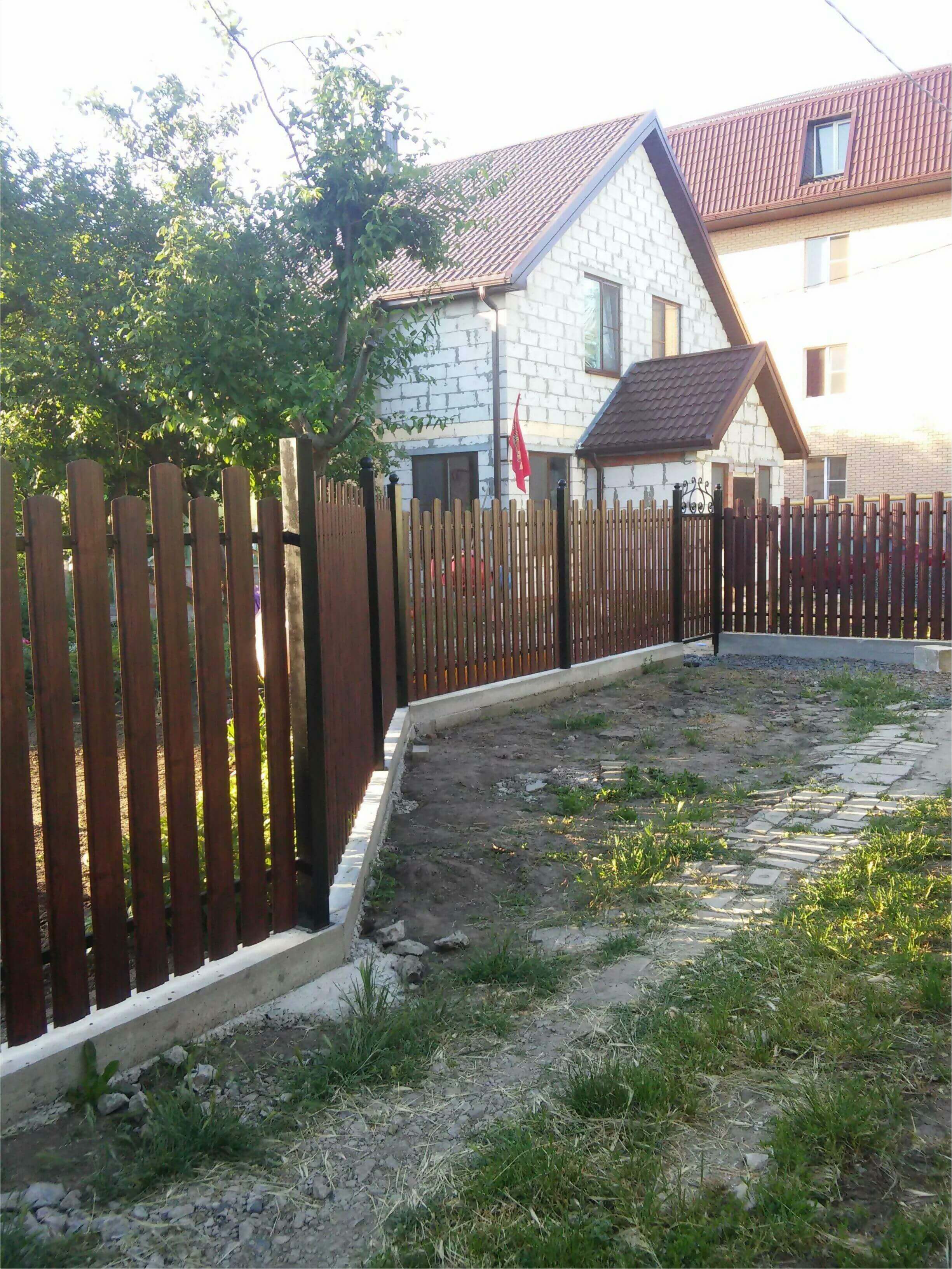 Забор из штакетника 90м фото4 в Новомосковске
