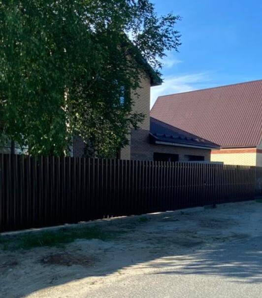 забор из штакетника шоколад фото3 в Новомосковске