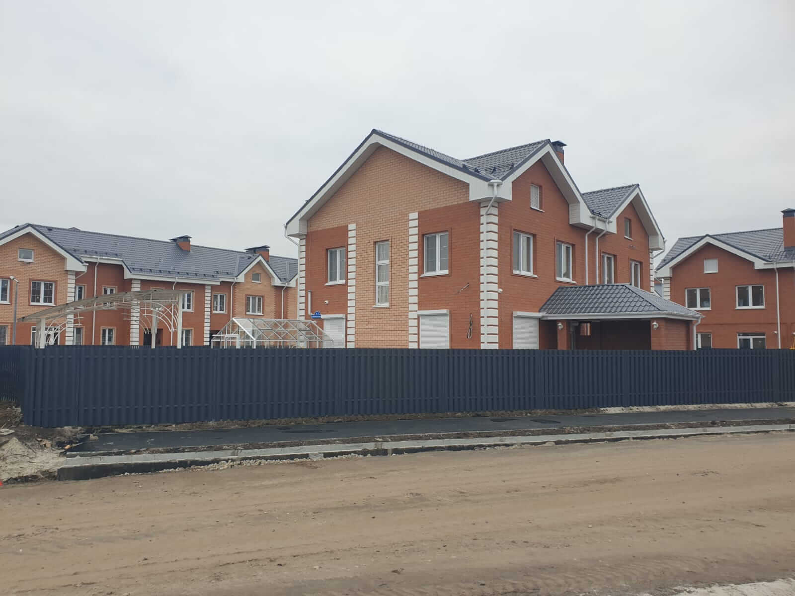 Забор из штакетника 230м Серый Графит фото3 в Новомосковске