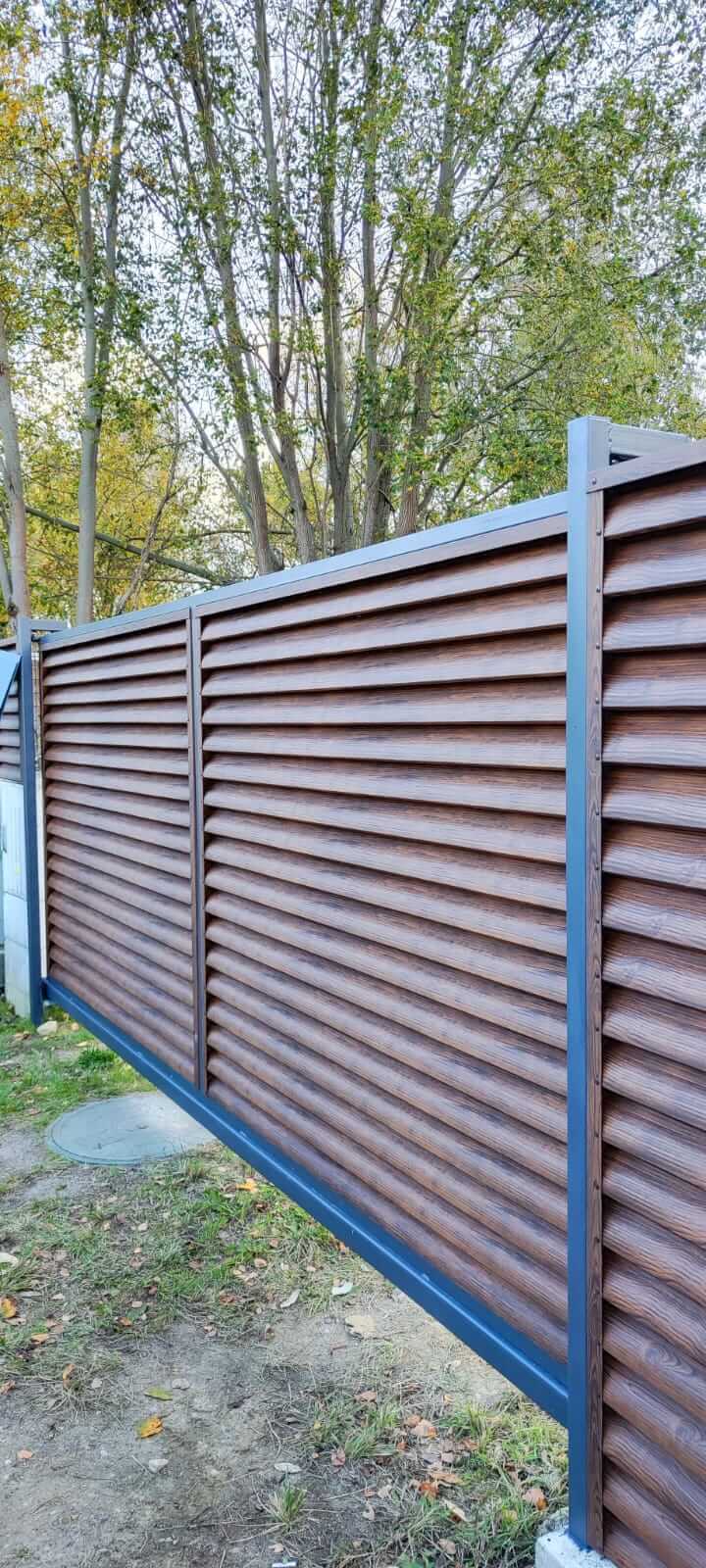 забор-жалюзи с ламелями еврожалюзи printech каштан фото3 в Новомосковске