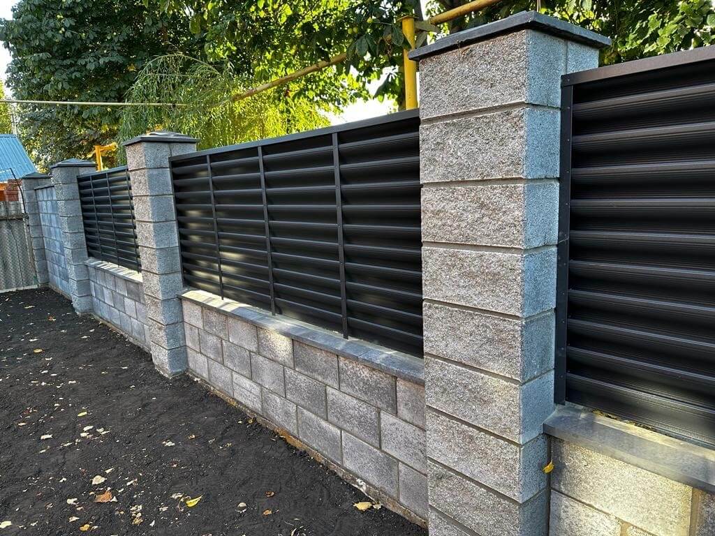 Забор-жалюзи 19м RAL7024/7024 Серый Графит двусторонний MATTE фото 6 в Новомосковске