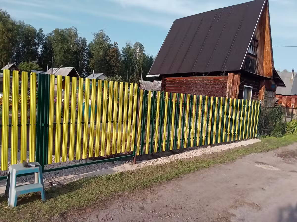 Забор из евроштакетника 13м RAL1018 Желтый фото 3 в Новомосковске