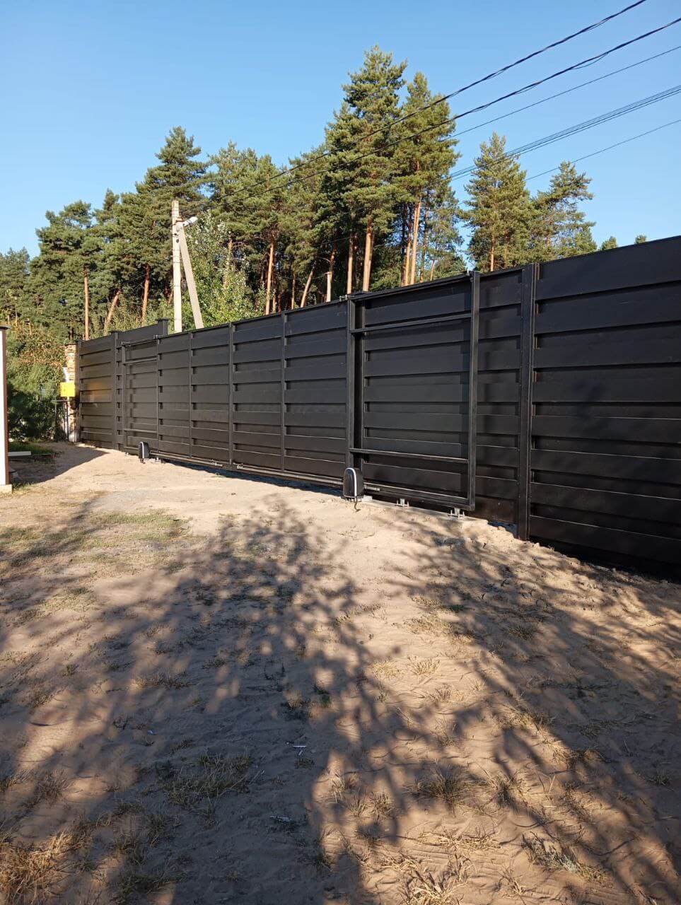 Забор-ранчо из металлопланкена 37м RAL9005 Черный МАТТЕ фото 2 в Новомосковске