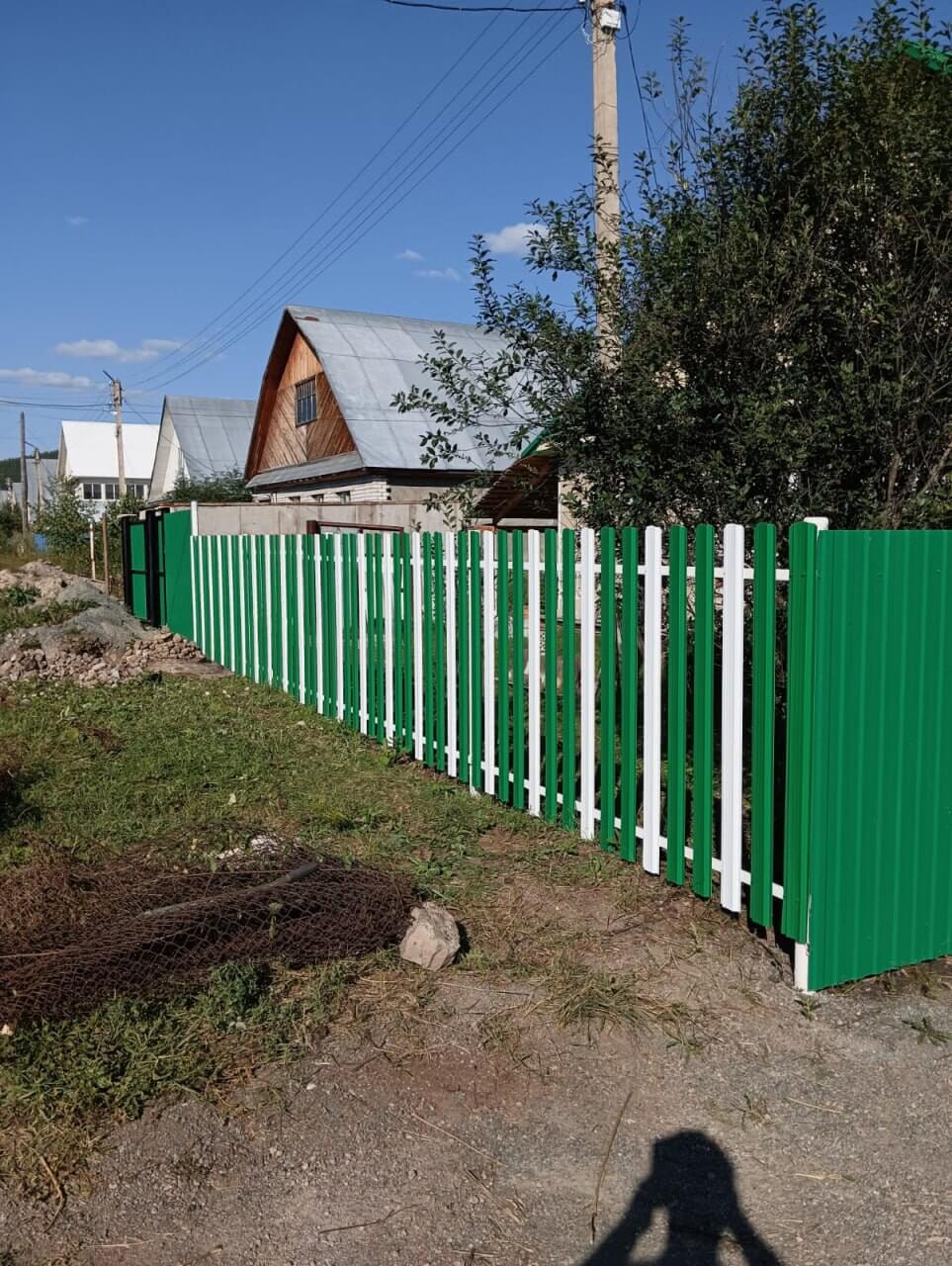 Забор из евроштакетника 10м RAL9003 Белый, RAL6029 Зеленая Мята в Новомосковске