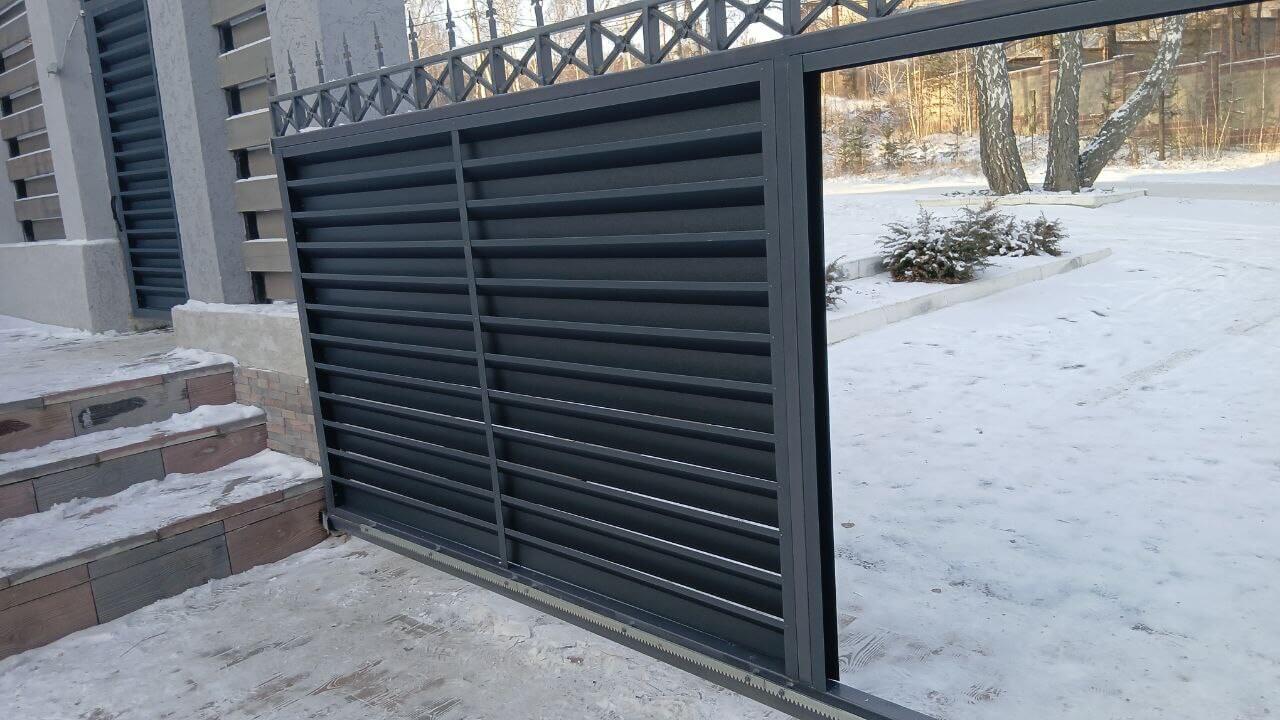 Входная группа из ламелей Хай-Тек RAL7024/7024 Серый Графит двусторонний МАТТЕ фото 16 в Новомосковске