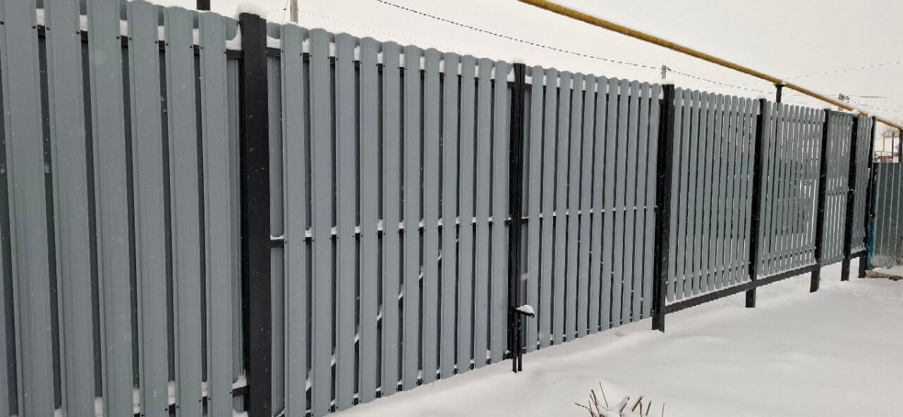 Забор из евроштакетника 27м RAL7024 Серый Графит МАТТЕ фото 3 в Новомосковске