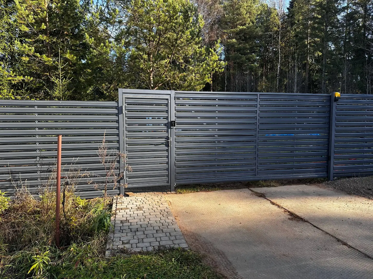 Забор-ранчо из евроштакетника 10м RAL7024 Серый Графит в Новомосковске